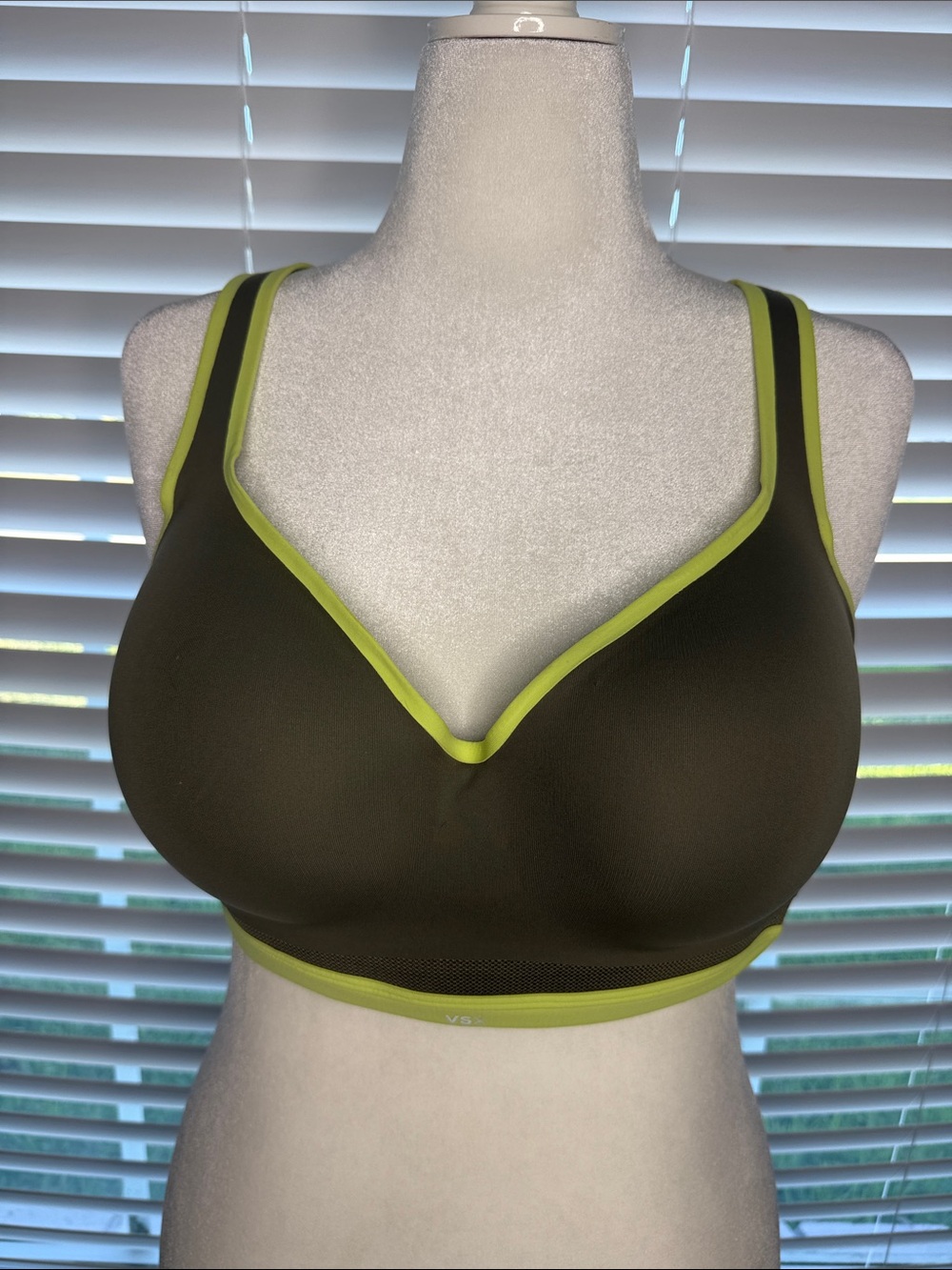Victoria's Secret Olive and Lime Wireless Sports Bra